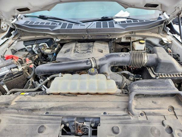 2021 FORD F150 — Engine bay