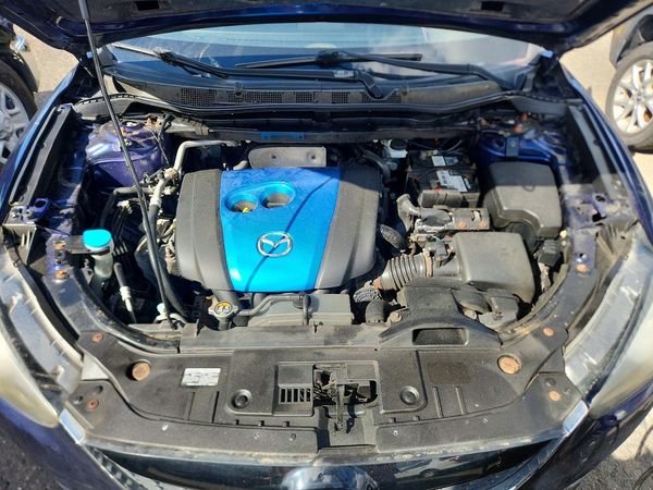 2013 MAZDA CX-5 Touring/GS — Engine bay