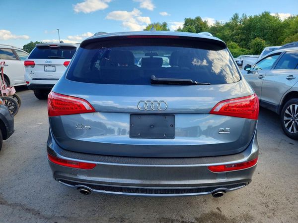 2012 AUDI Q5 Premium Plus — DIRR