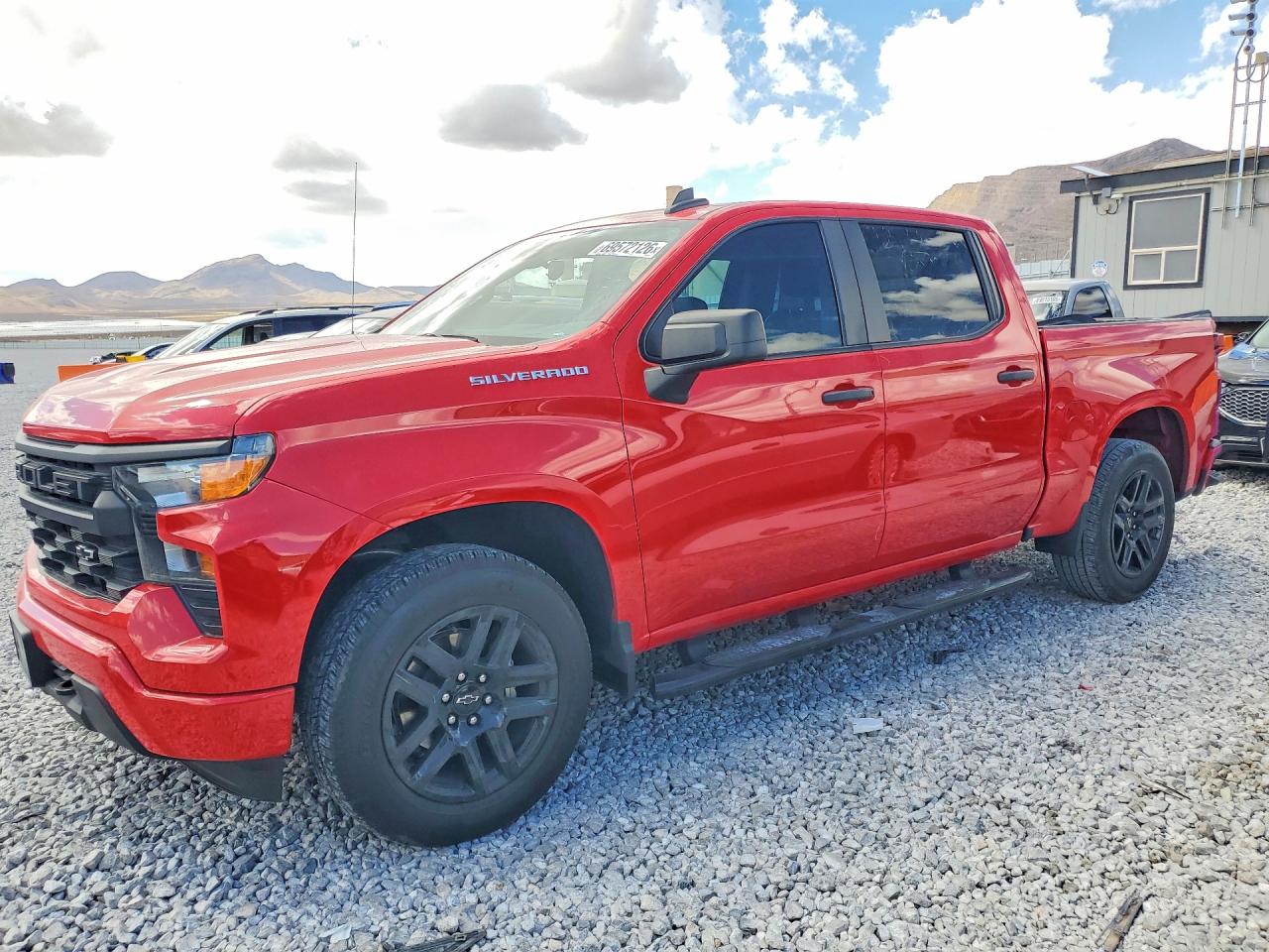2023 CHEVROLET SILVERADO Custom — Front 3/4