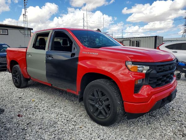 2023 CHEVROLET SILVERADO Custom — Passenger 3/4