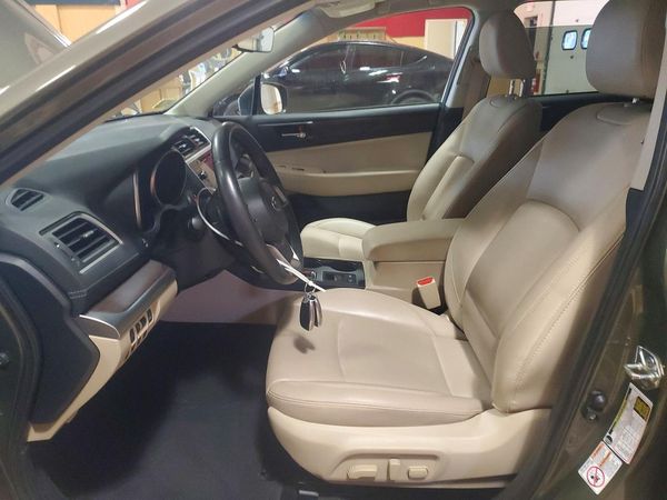 2019 SUBARU OUTBACK Limited+M/R+ES+NAVI — DENT