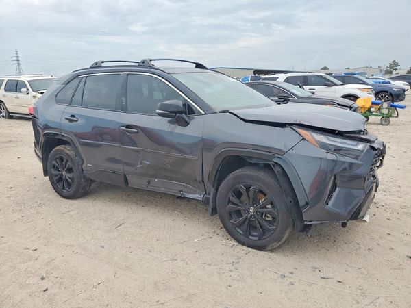 2025 TOYOTA RAV4 XSE — Passenger 3/4