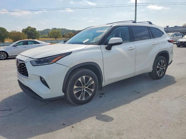 2021 TOYOTA HIGHLANDER — DSFA — Front 3/4