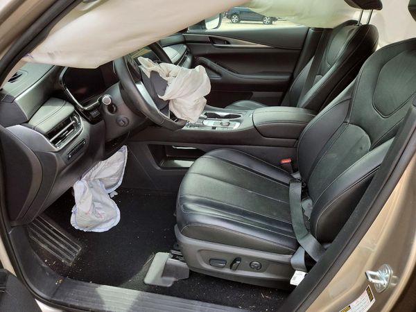 2022 INFINITI QX60 Luxe — DENT