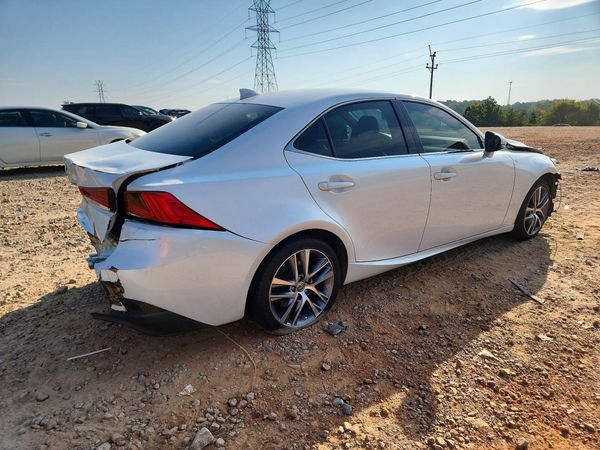 2018 LEXUS IS 300 — PSRA