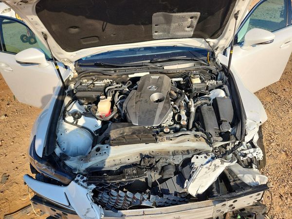 2018 LEXUS IS 300 — Engine bay