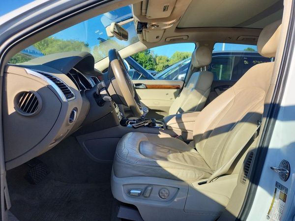 2013 AUDI Q7 Premium Plus — DENT