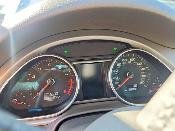 2013 AUDI Q7 Premium Plus — ODOM