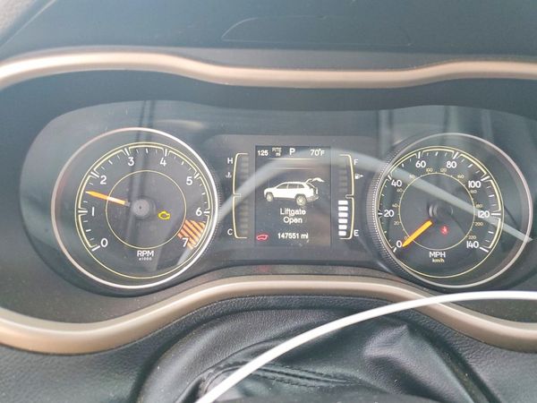2015 JEEP CHEROKEE — ODOM