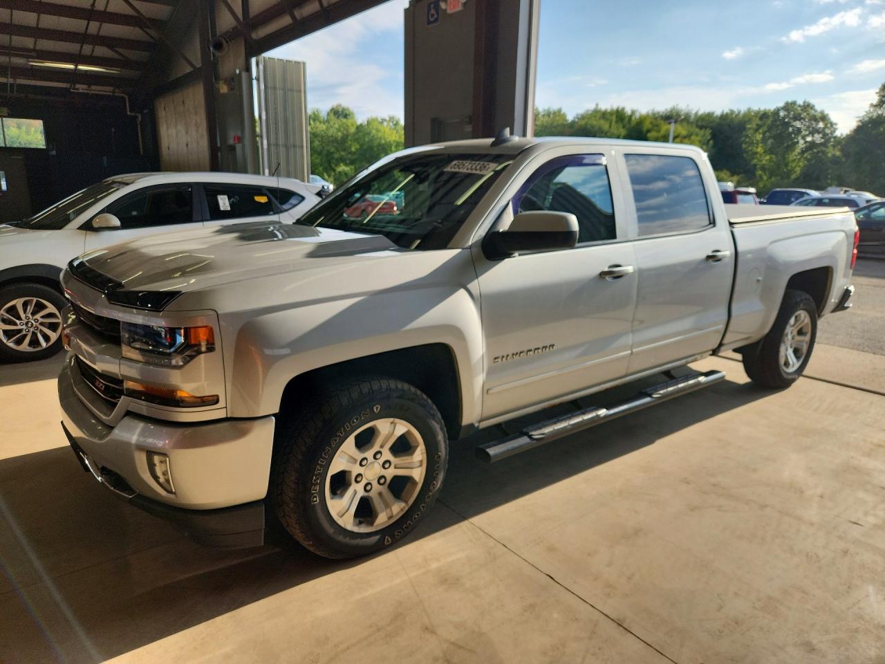 2017 CHEVROLET SILVERADO LT