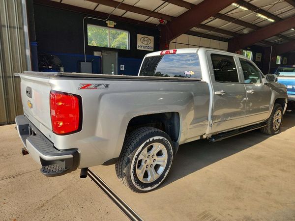 2017 CHEVROLET SILVERADO LT