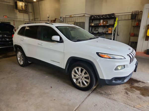 2017 JEEP CHEROKEE Limited — Passenger 3/4