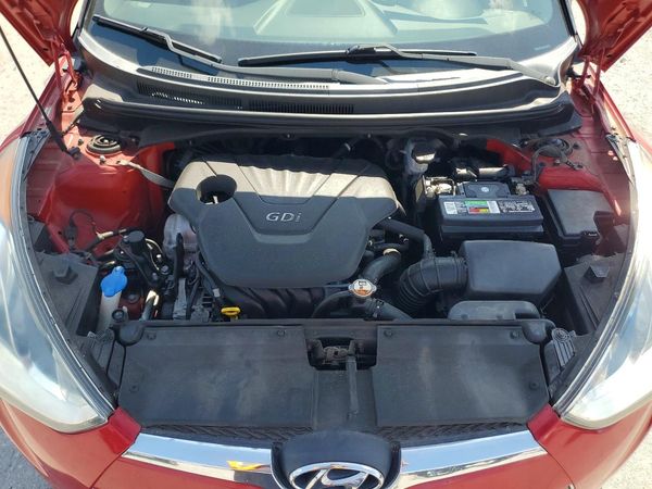 2013 HYUNDAI VELOSTER — Engine bay