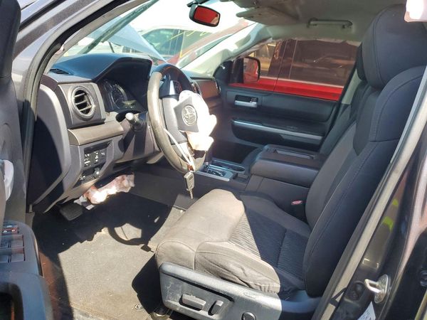 2017 TOYOTA TUNDRA SR5/TRD Pro — DENT