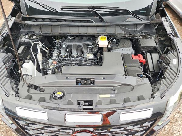 2026 NISSAN PATHFINDER — Engine bay