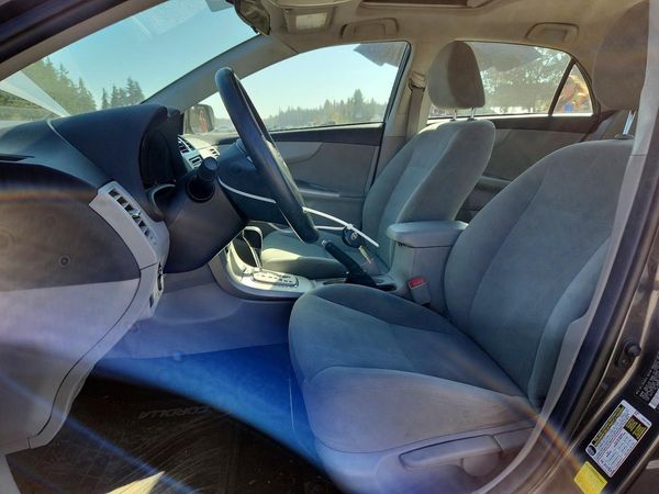 2013 TOYOTA COROLLA — DENT