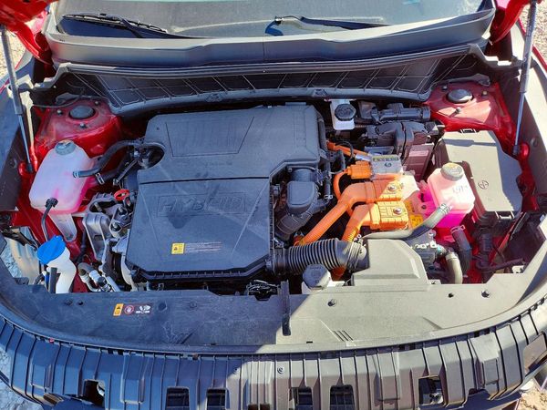 2025 KIA NIRO LX — Engine bay