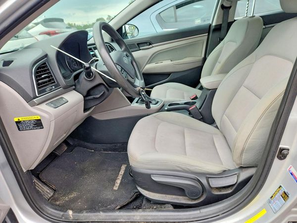 2017 HYUNDAI ELANTRA — DENT