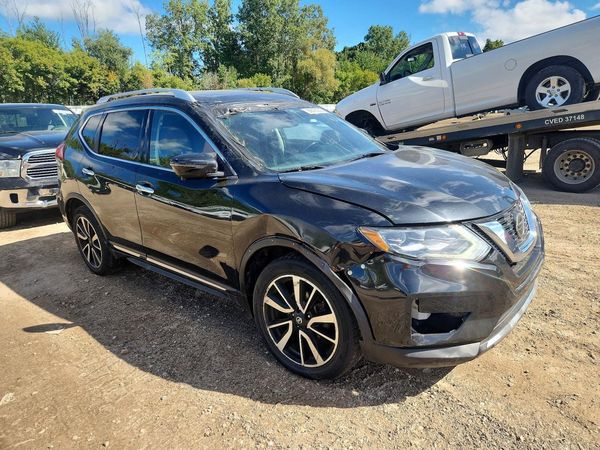 2018 NISSAN ROGUE — Passenger 3/4
