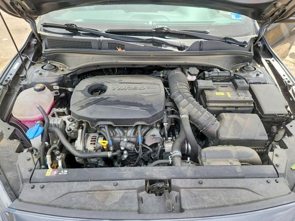 2024 KIA FORTE GT — Engine bay