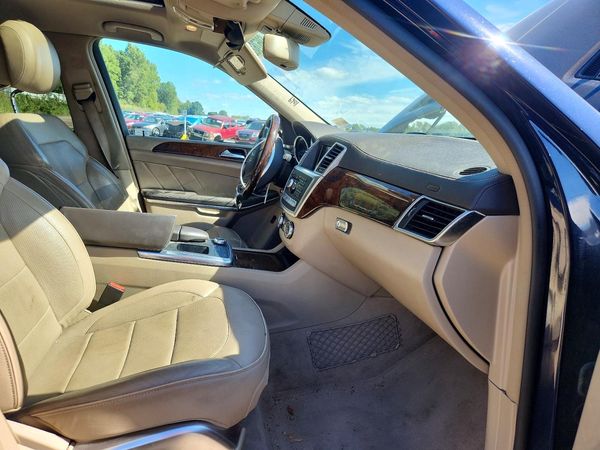 2014 MERCEDES-BENZ GL-CLASS GL 550 4MATIC — DENT