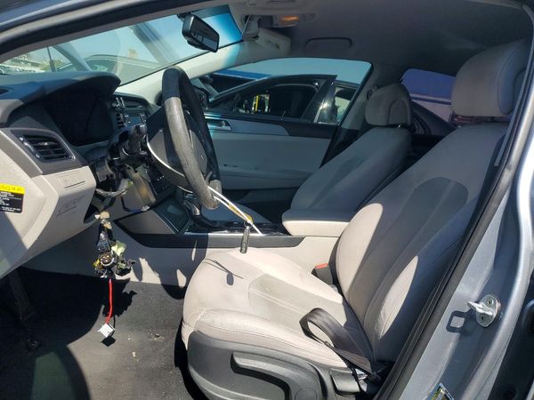 2017 HYUNDAI SONATA SE, Eco — DENT