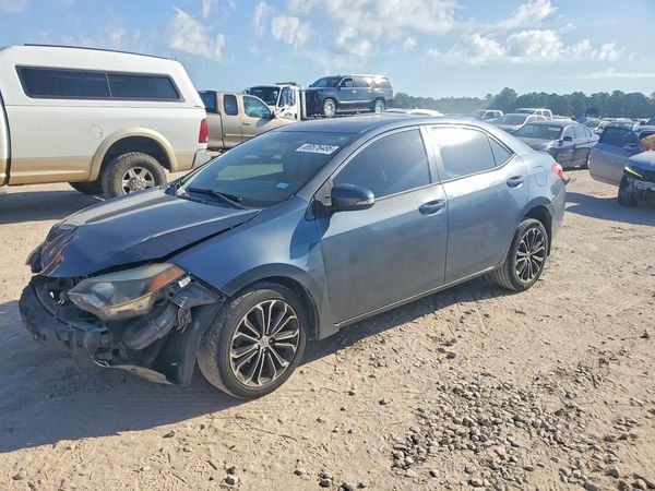 2014 TOYOTA COROLLA — Front 3/4