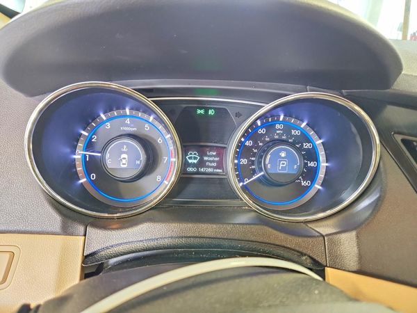 2013 HYUNDAI SONATA
