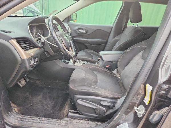 2015 JEEP CHEROKEE Latitude — DENT