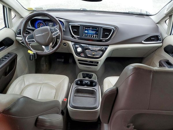 2019 CHRYSLER PACIFICA Touring L — CKPT