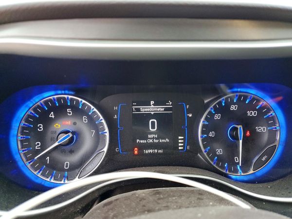 2019 CHRYSLER PACIFICA Touring L — ODOM