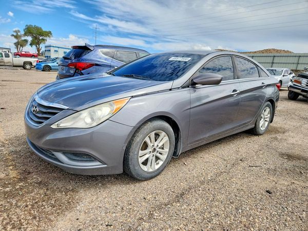 2012 HYUNDAI SONATA — Front 3/4