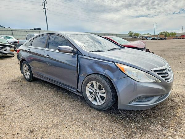 2012 HYUNDAI SONATA — Passenger 3/4