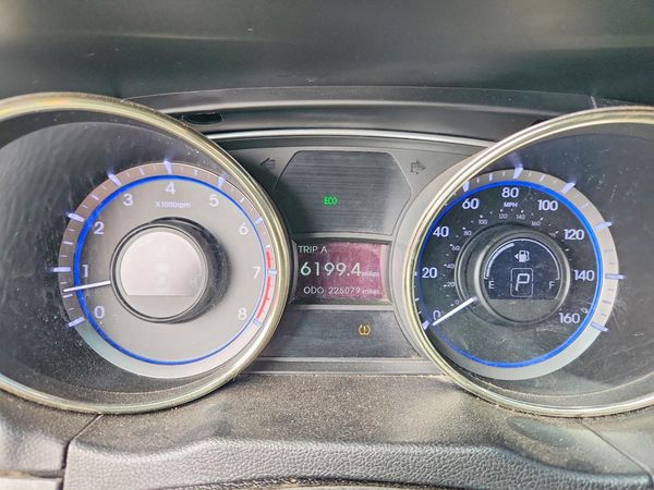 2012 HYUNDAI SONATA — ODOM