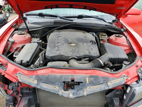 2015 CHEVROLET CAMARO 2LT — Engine bay