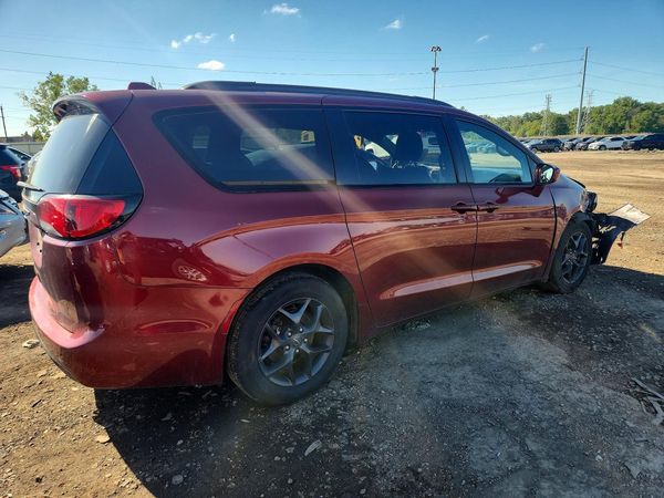 2019 CHRYSLER PACIFICA Touring L Plus — PSRA
