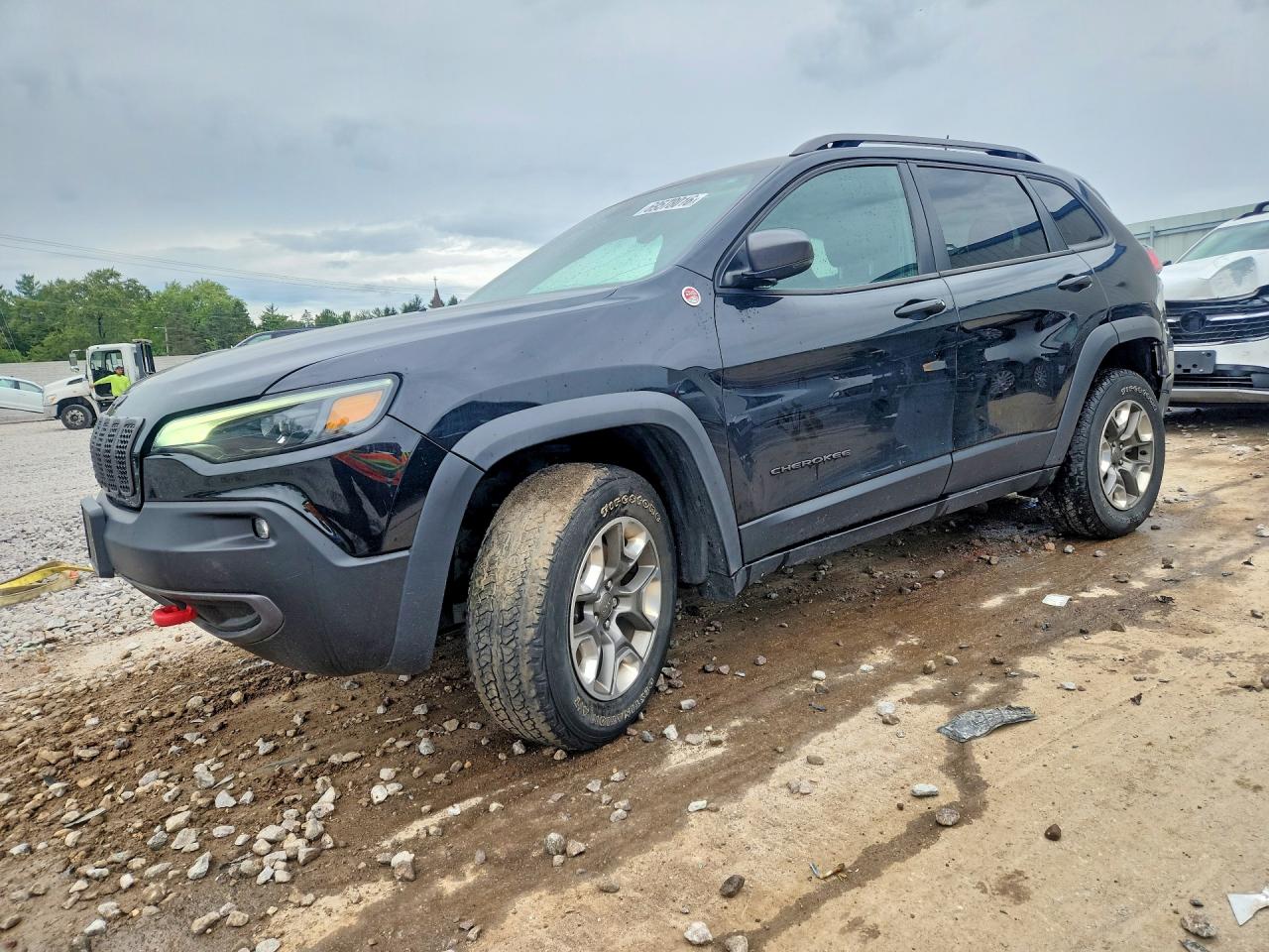 2019 JEEP CHEROKEE — Front 3/4