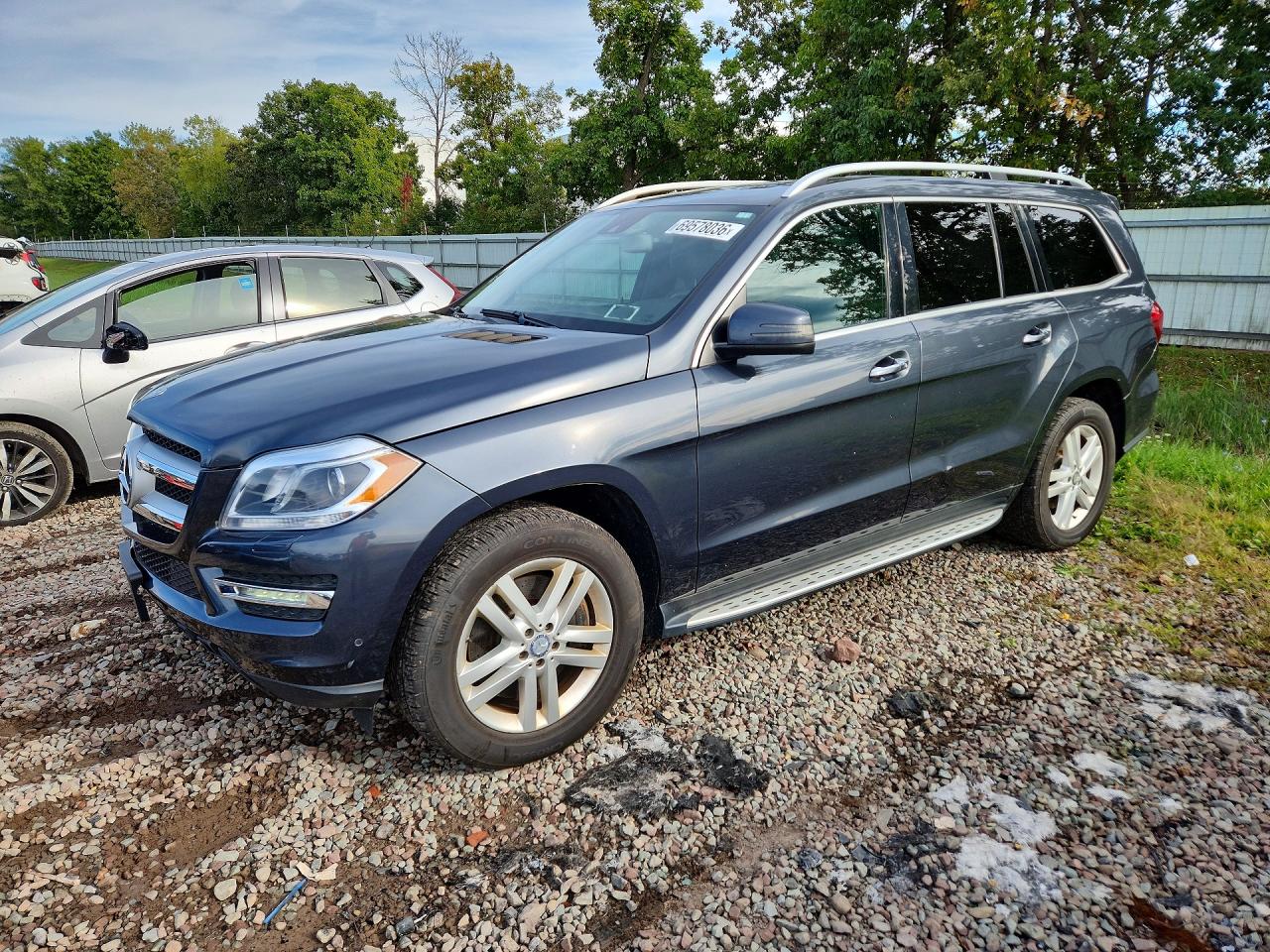 2014 MERCEDES-BENZ GL GL450 4MATIC — Front 3/4