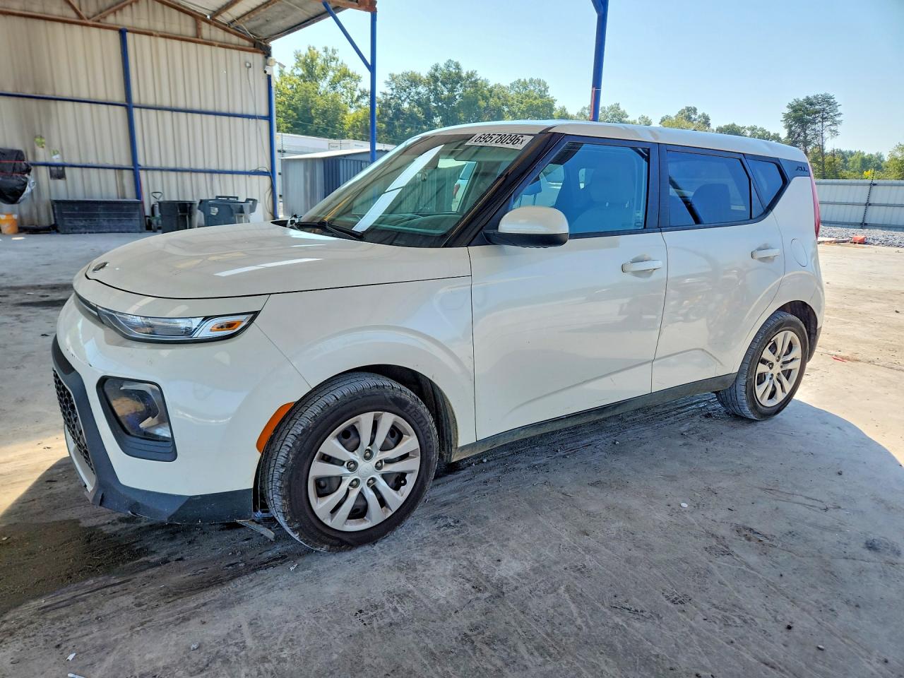 2021 KIA SOUL — Front 3/4