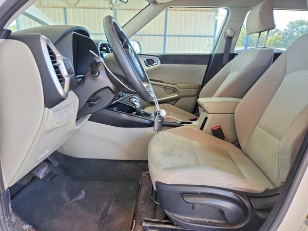 2021 KIA SOUL — DENT