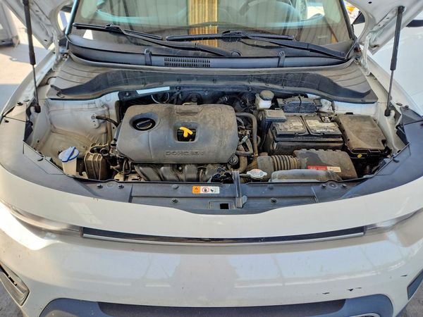 2021 KIA SOUL — Engine bay