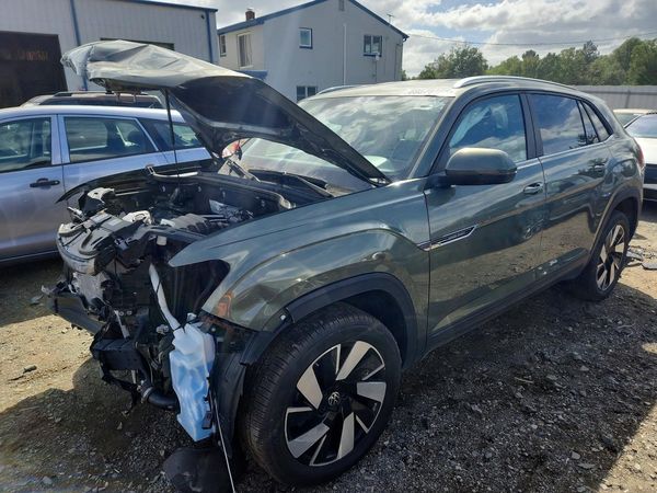 2026 VOLKSWAGEN ATLAS 4Motion SE — Front 3/4