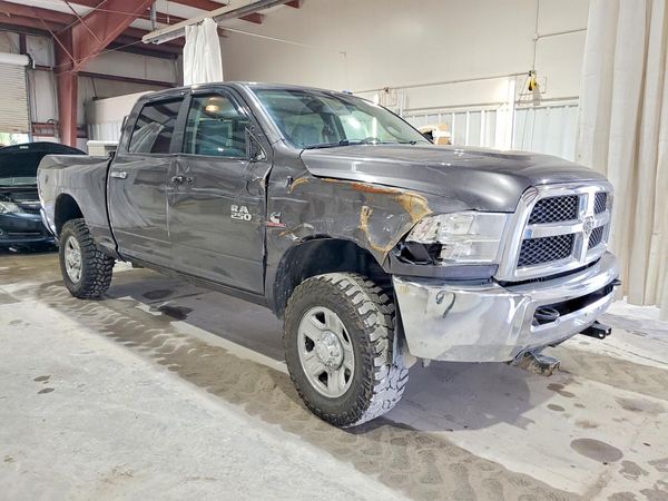 2015 RAM 2500 SLT — Passenger 3/4