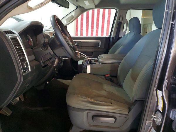 2015 RAM 2500 SLT — DENT