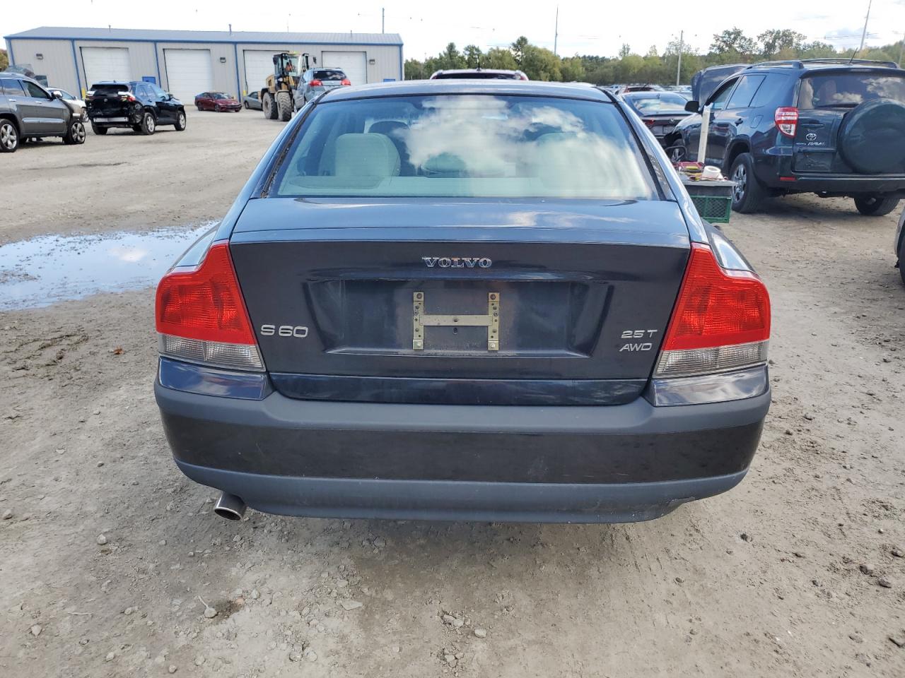 2004 VOLVO S60