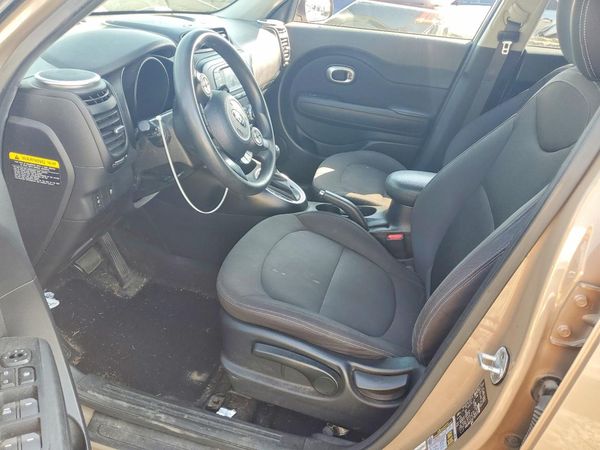 2015 KIA SOUL — DENT