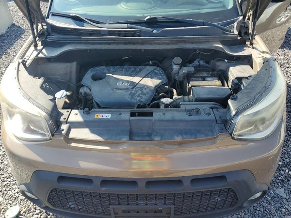 2015 KIA SOUL — Engine bay