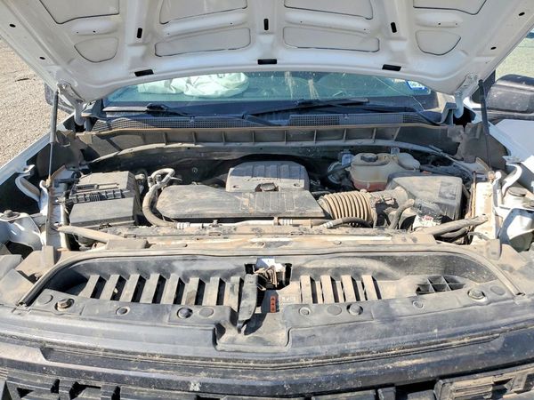 2022 CHEVROLET SILVERADO Work Truck — Engine bay