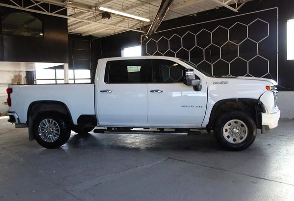 2021 CHEVROLET SILVERADO High Country